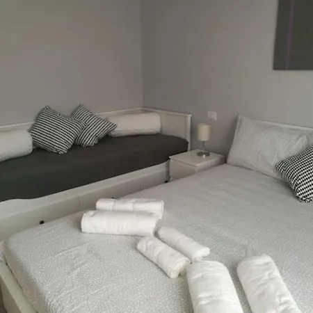 Appartamento Con Grande Terrazzo In Via Lomellina - Lome 527-2